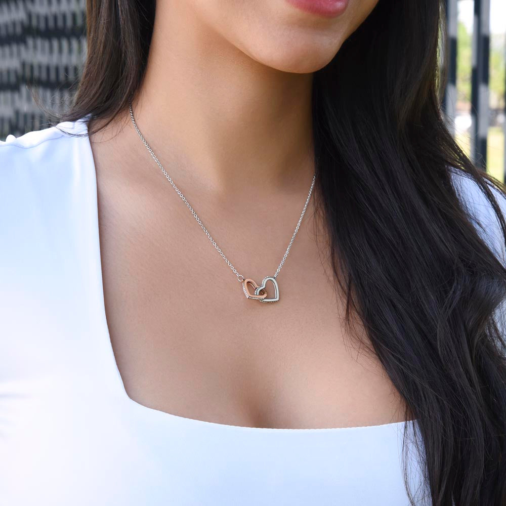 One Unbreakable Bond – Sister Interlocking Hearts Necklace